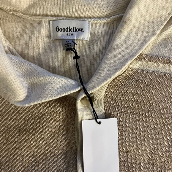 Men's Cardigan Sweater - Picture 3 of 4